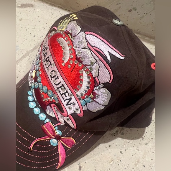 Heart Queen Hat- Women’s - Picture 4 of 9